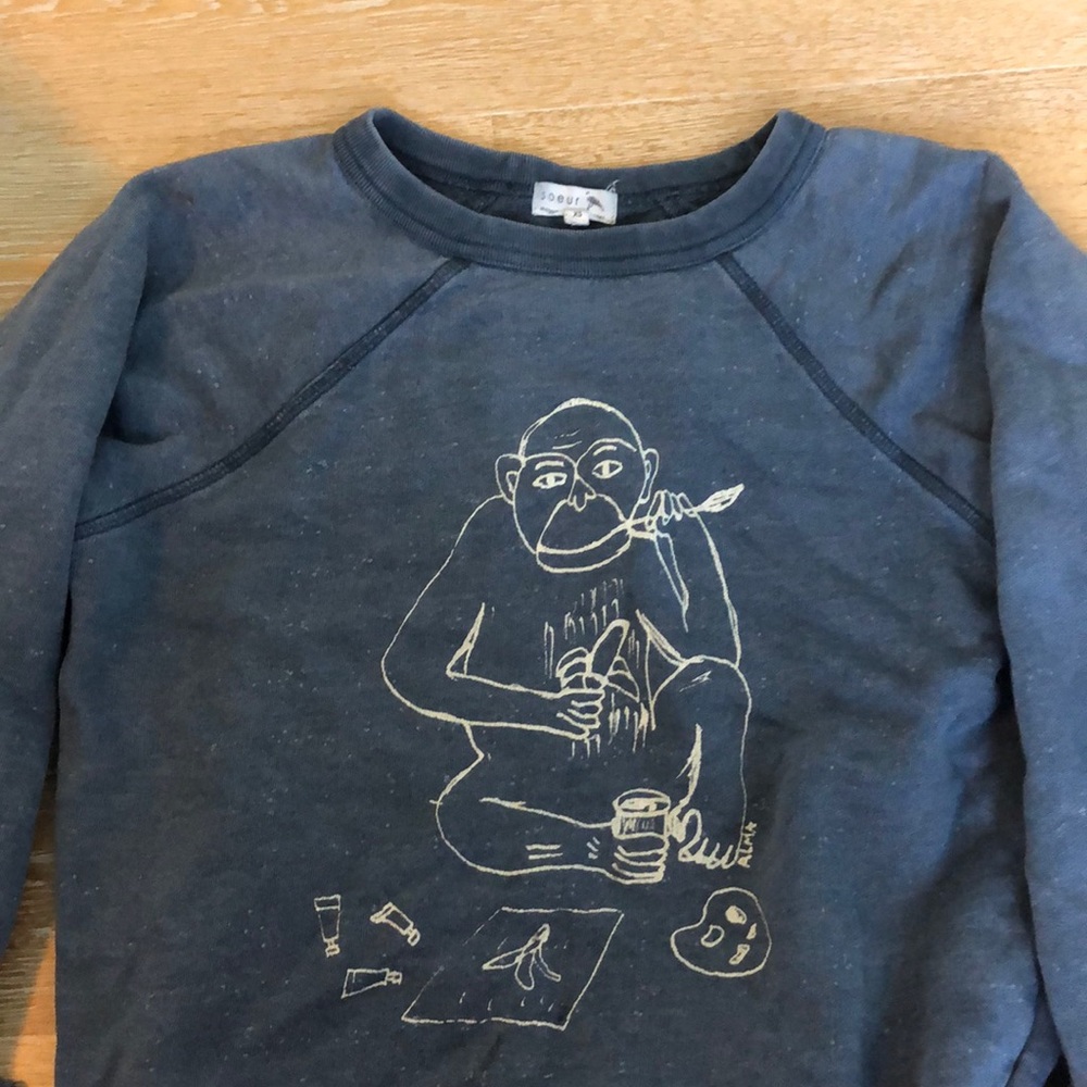 Pullover with design